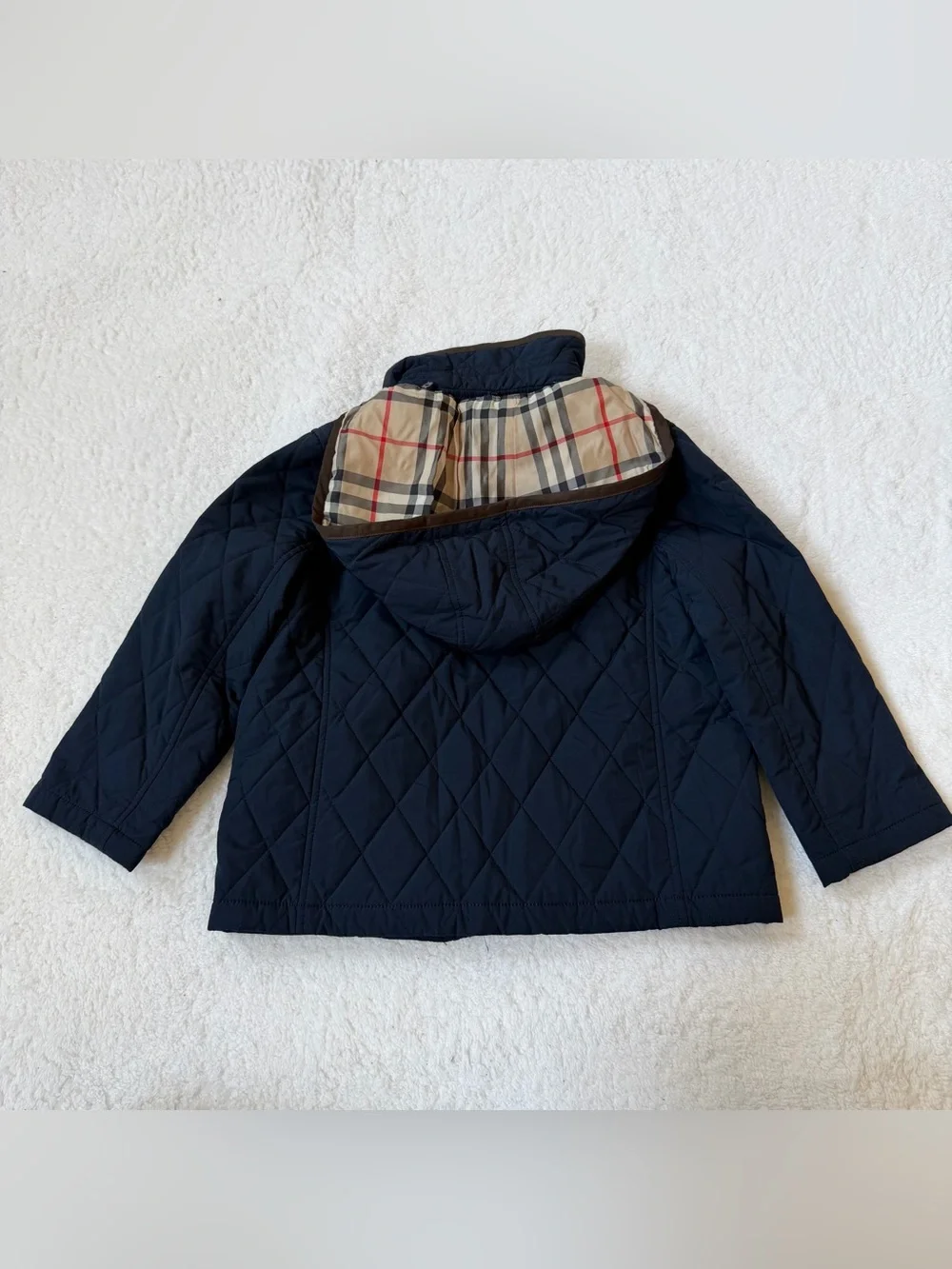 Burberry Quilted Children’s Coat with Detachable Hood in Ink Blue size 5 Boy